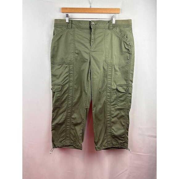 Women’s Style&Co Size 16 Army Green Capri Cargo Pants - Picture 1 of 5